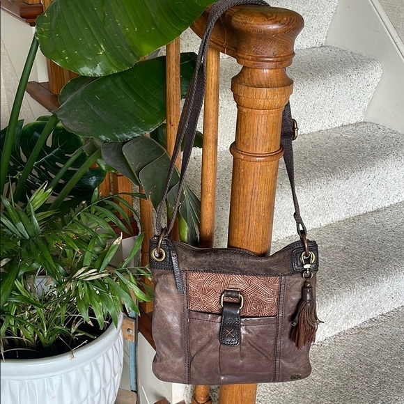 The Sak Genuine Leather Crossbody Bag Beautiful Brown - Picture 1 of 16